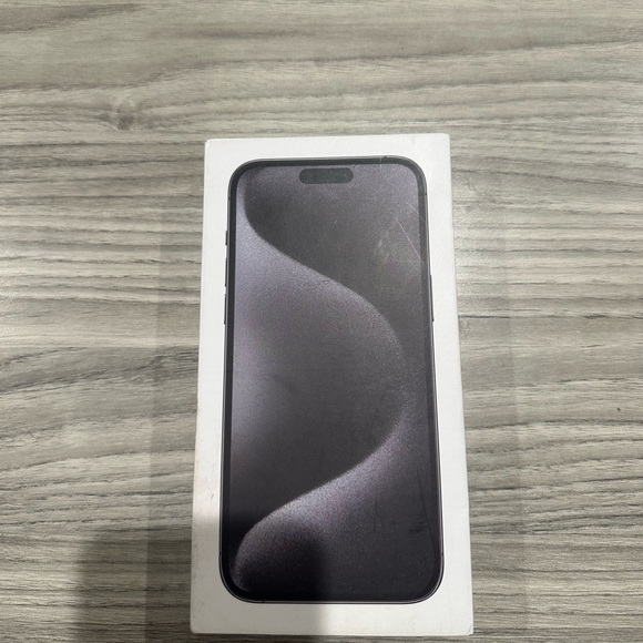 15 PRO MAX - Picture 3 of 4